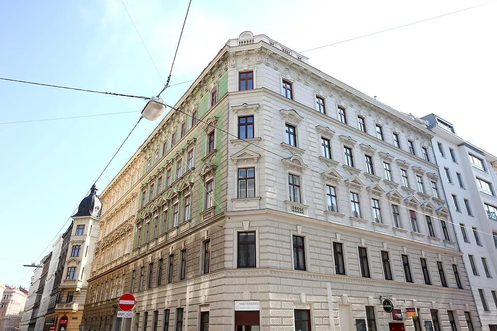 Mozart Apartments - Roegergasse Vienna 0*,  Austria